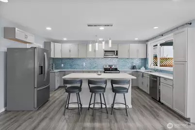 20218 108th Street E, Bonney Lake, WA 98391 - Photo 9