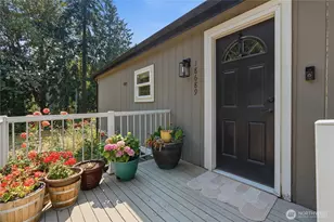 18689 2nd Ave NE, Suquamish, WA 98392 - Photo 3