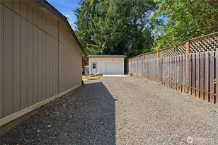 18689 2nd Ave NE, Suquamish, WA 98392 - Photo 23