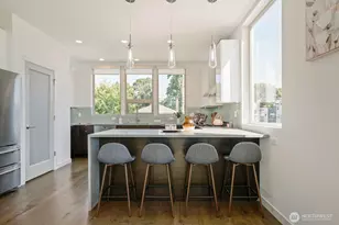 2337 W Plymouth St, Seattle, WA 98199 - Photo 11