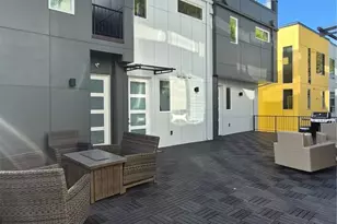 1778A Alki Ave SW, Seattle, WA 98116 - Photo 9