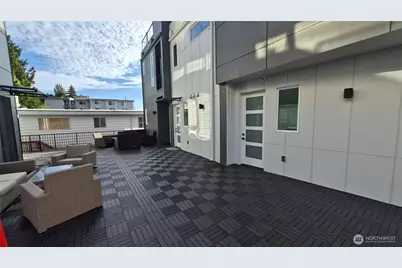 1778 A Alki Avenue SW, Seattle, WA 98116 - Photo 11