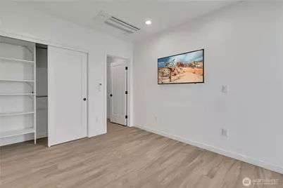 1778 A Alki Avenue SW, Seattle, WA 98116 - Photo 13