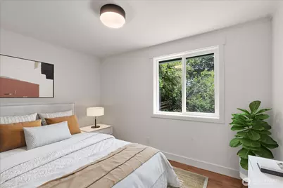 10328 Ashworth Avenue N, Seattle, WA 98133 - Photo 11