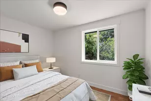 10328 Ashworth Ave N, Seattle, WA 98133 - Photo 11