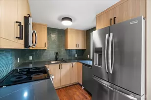 10328 Ashworth Ave N, Seattle, WA 98133 - Photo 5