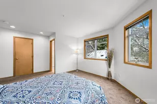 9517 35th Ave NE, Seattle, WA 98115 - Photo 19
