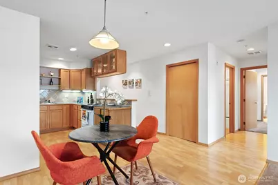9517 35th Avenue NE #2A, Seattle, WA 98115 - Photo 7