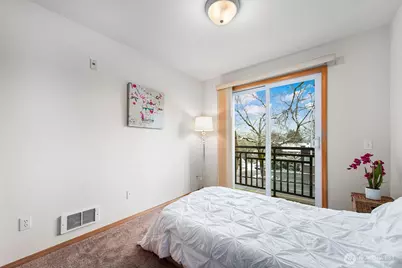 9517 35th Avenue NE #2A, Seattle, WA 98115 - Photo 15