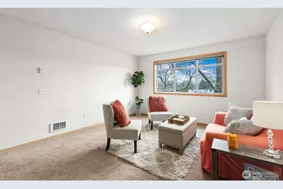 9517 35th Avenue NE #2A, Seattle, WA 98115 - Photo 5