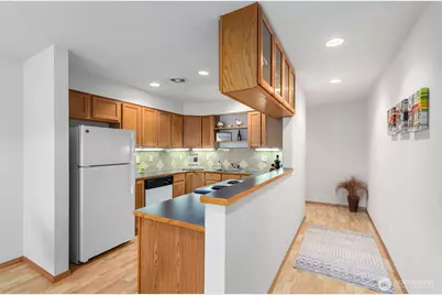 9517 35th Avenue NE #2A, Seattle, WA 98115 - Photo 13