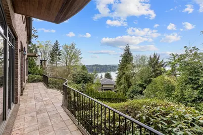 4725 W Mercer Way, Mercer Island, WA 98040 - Photo 9