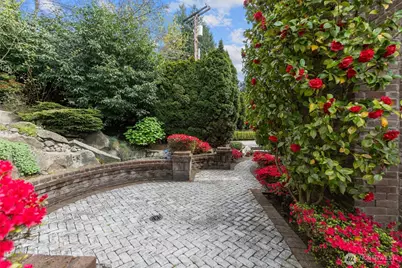 4725 W Mercer Way, Mercer Island, WA 98040 - Photo 37
