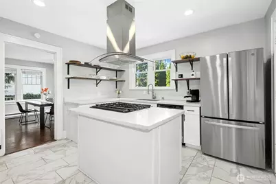 10124 3rd Avenue NW, Seattle, WA 98177 - Photo 11