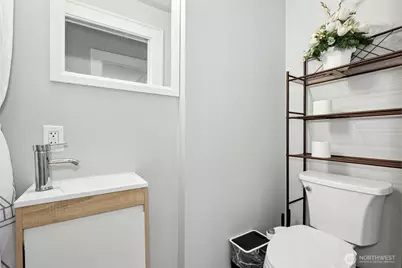 10124 3rd Avenue NW, Seattle, WA 98177 - Photo 15