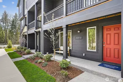 34060 Emerald Ridge Avenue SE, Black Diamond, WA 98010 - Photo 3
