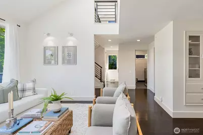 1819 39th Avenue E, Seattle, WA 98112 - Photo 9