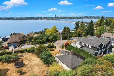 2728 60th Avenue SE, Mercer Island, WA 98040 - Photo 3