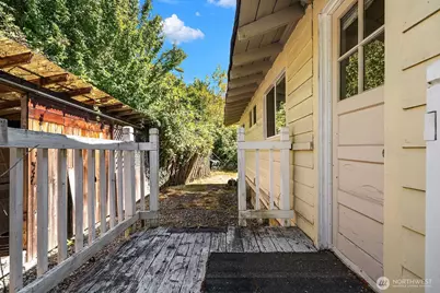 2728 60th Avenue SE, Mercer Island, WA 98040 - Photo 17