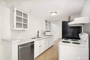 2728 60th Ave SE, Mercer Island, WA 98040 - Photo 13