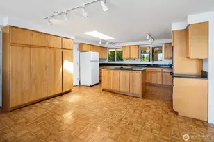 3621 81st Ave SE, Mercer Island, WA 98040 - Photo 5