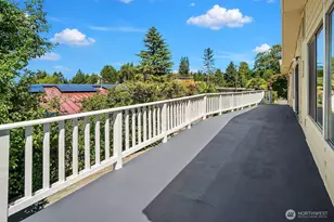 3621 81st Ave SE, Mercer Island, WA 98040 - Photo 11