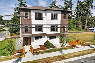 55 NE Kettle St, Oak Harbor, WA 98277 - Photo 1