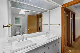 12901 Sunrise Drive NE, Bainbridge Island, WA 98110 - Photo 21