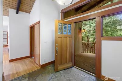 12901 Sunrise Drive NE, Bainbridge Island, WA 98110 - Photo 7