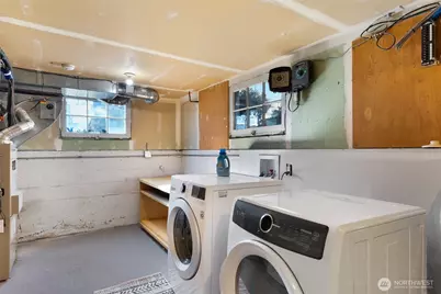 710 10 Avenue E, Seattle, WA 98102 - Photo 25