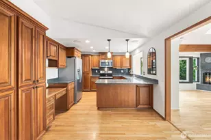11615 NE 100th St, Kirkland, WA 98033 - Photo 15