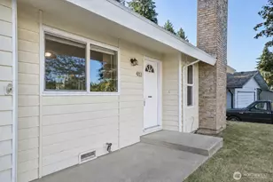 483 NE Conifer Dr, Bremerton, WA 98311 - Photo 3