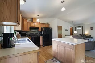 17003 Wisteria Ct SE, Yelm, WA 98597 - Photo 9