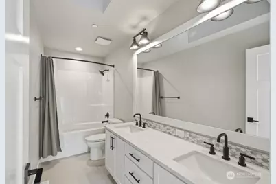 18527 Meridian Ave SE, Bothell, WA 98012 - Photo 29