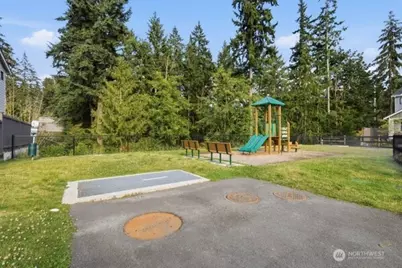 18527 Meridian Ave SE, Bothell, WA 98012 - Photo 31