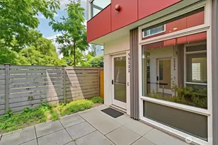 9032 14th Ave NW, Seattle, WA 98117 - Photo 3