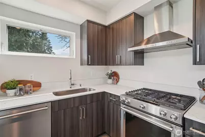 9032 14th Avenue NW #D, Seattle, WA 98117 - Photo 13