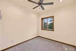 55 NE Kettle St, Oak Harbor, WA 98277 - Photo 33