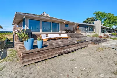 2556 Sunlight Beach Road, Clinton, WA 98236 - Photo 37