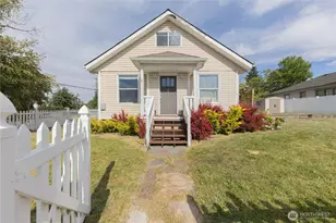 226 N 5th St, Mount Vernon, WA 98273 - Photo 1