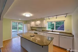 21005 55th Ave SE, Woodinville, WA 98072 - Photo 3