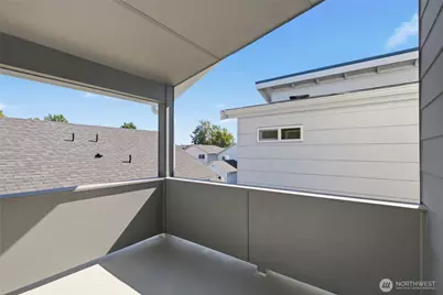 9323 Marcus Avenue S, Seattle, WA 98118 - Photo 33