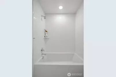 9323 Marcus Avenue S, Seattle, WA 98118 - Photo 19