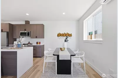 9323 Marcus Avenue S, Seattle, WA 98118 - Photo 7