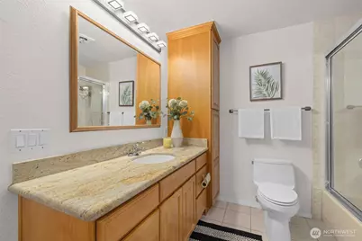 4202 Factoria Blvd SE #D2, Bellevue, WA 98006 - Photo 25