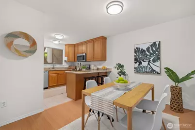 4202 Factoria Blvd SE #D2, Bellevue, WA 98006 - Photo 15