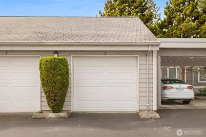 4202 Factoria Blvd SE #D2, Bellevue, WA 98006 - Photo 33