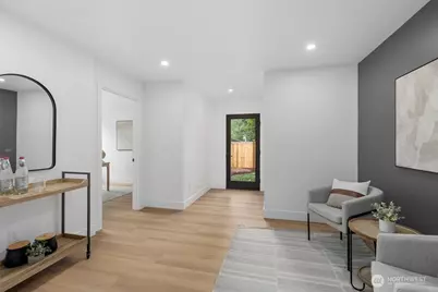 1212 NE 100th Street, Seattle, WA 98125 - Photo 5