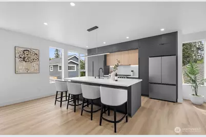 1212 NE 100th Street, Seattle, WA 98125 - Photo 17