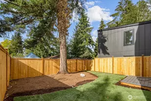 1212 NE 100th St, Seattle, WA 98125 - Photo 37